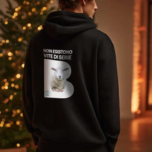 Felpa con cappuccio “Non esistono vite di serie B” - Pecora