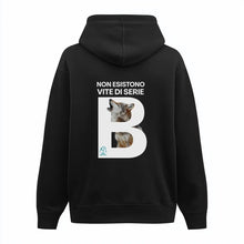 Felpa con cappuccio “Non esistono vite di serie B” - Lupo
