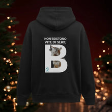 Felpa con cappuccio “Non esistono vite di serie B” - Lupo